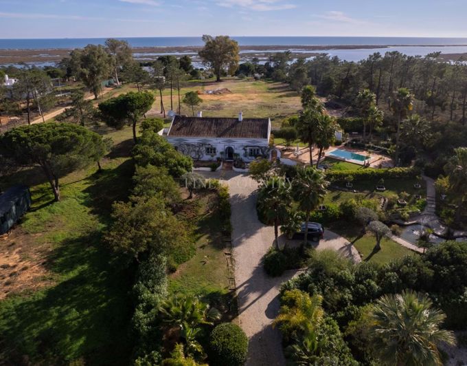 Image No.7-4 Bed Villa for sale