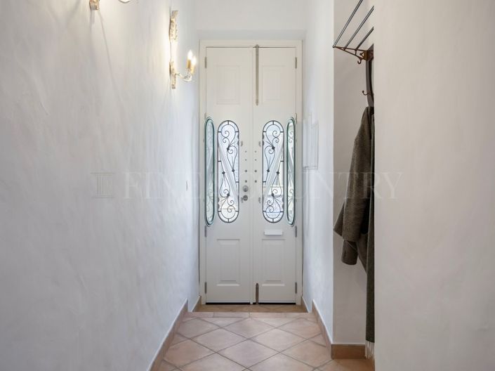 Image No.12-1 Bed Townhouse for sale