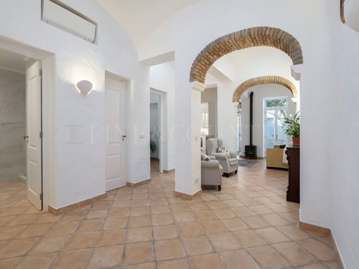 Image No.13-1 Bed Townhouse for sale