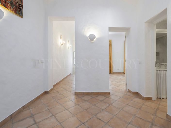Image No.16-1 Bed Townhouse for sale