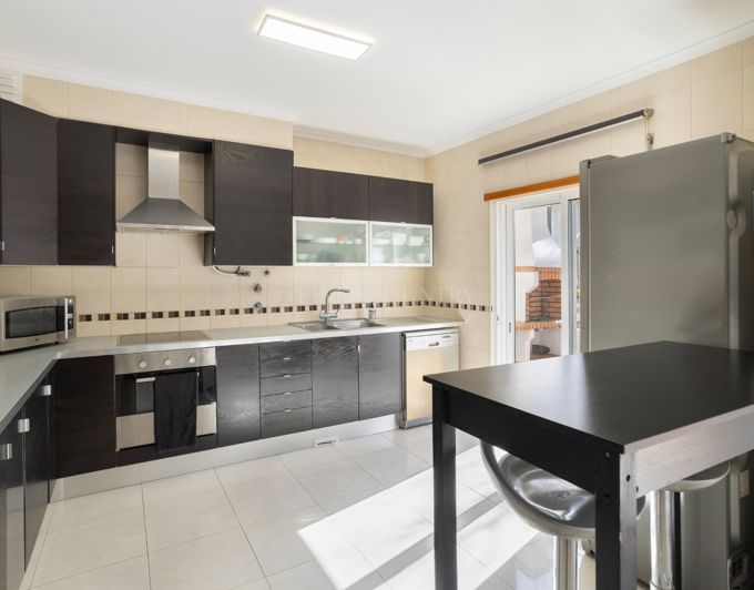 Image No.10-3 Bed Townhouse for sale