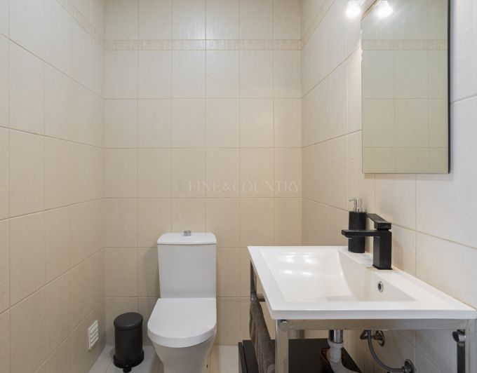 Image No.14-3 Bed Townhouse for sale