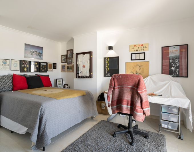 Image No.28-3 Bed Townhouse for sale