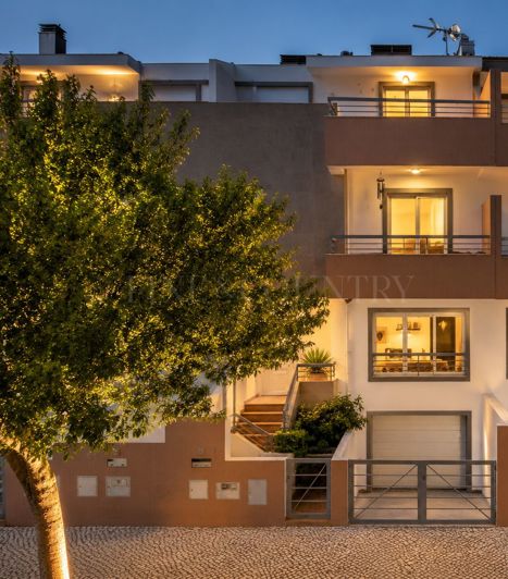 Image No.9-3 Bed Townhouse for sale