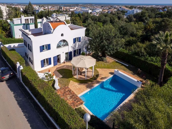 Image No.8-4 Bed Villa for sale