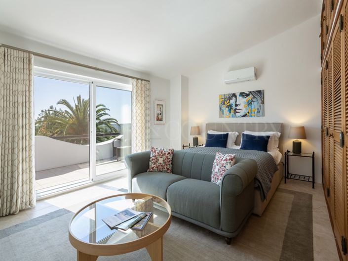 Image No.28-5 Bed Villa for sale