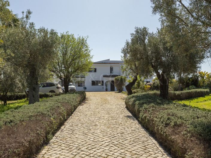 Image No.9-5 Bed Villa for sale