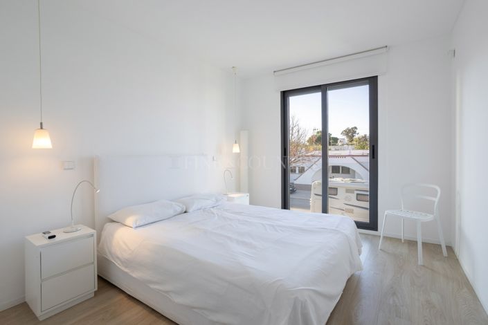 Image No.17-2 Bed Apartment for sale