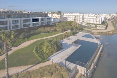 2104-370138-14d4e763c151089fe37f379b2f9be1ace