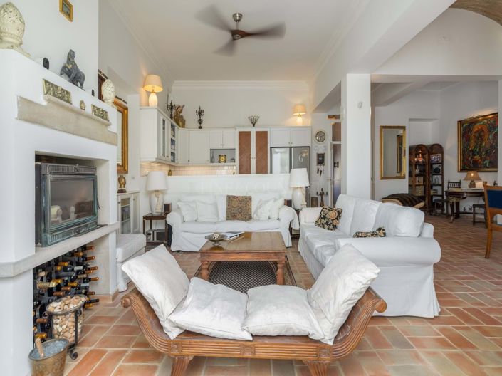 Image No.13-3 Bed Townhouse for sale