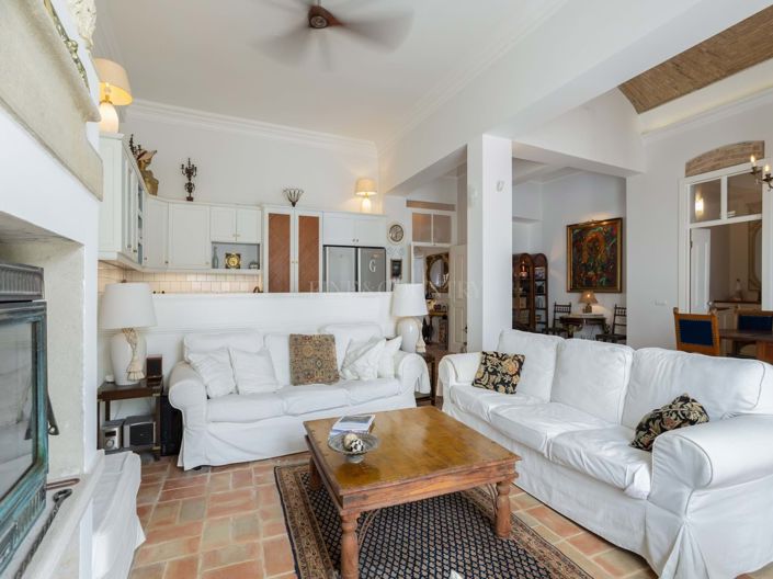 Image No.16-3 Bed Townhouse for sale