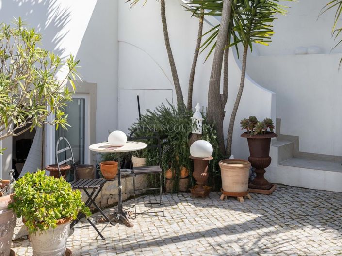 Image No.34-3 Bed Townhouse for sale