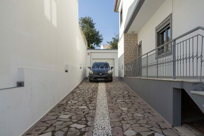 Image No.27-4 Bed Villa for sale