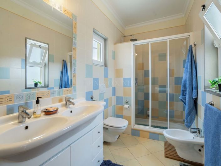 Image No.22-5 Bed Villa for sale