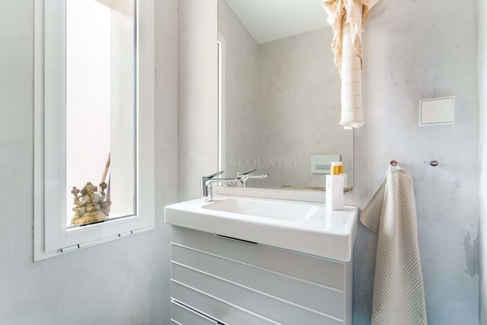 Image No.27-2 Bed Apartment for sale