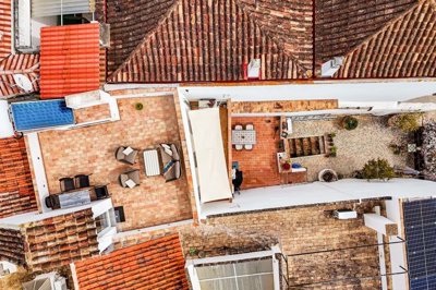 2104-372070-14d4e763c151089fe37f379b2f9be1ace