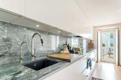 2104-372070-14d4e763c151089fe37f379b2f9be1ace