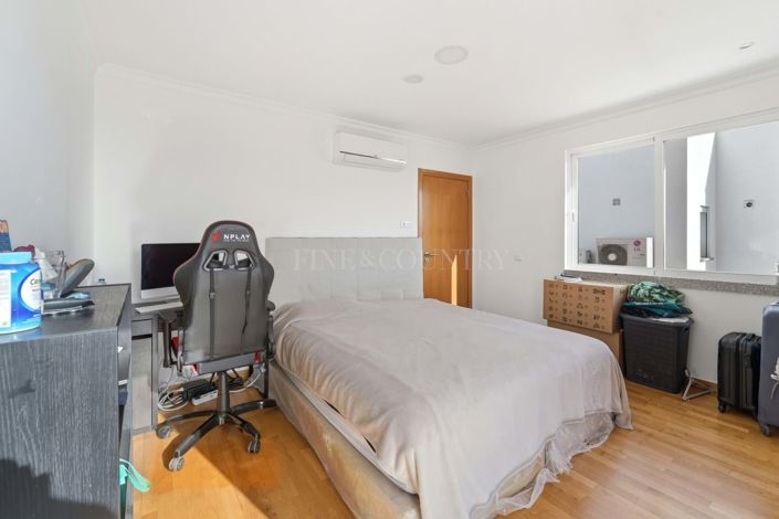 Image No.18-3 Bed Villa for sale