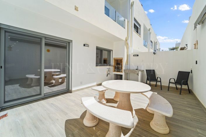 Image No.12-4 Bed Villa for sale