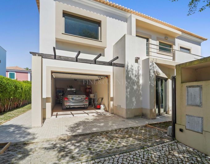 Image No.34-4 Bed Villa for sale