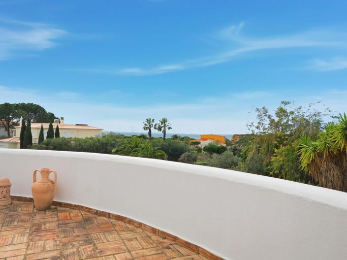 Image No.25-3 Bed Property for sale