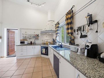 2104-369199-14d4e763c151089fe37f379b2f9be1ace