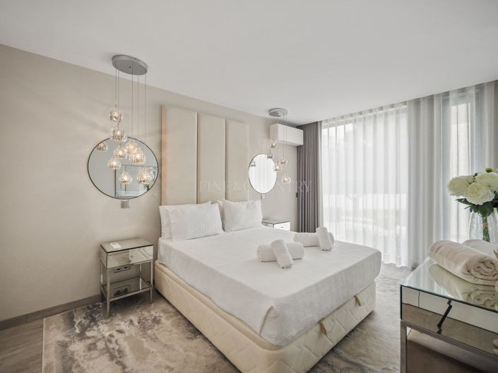 Image No.25-4 Bed Property for sale