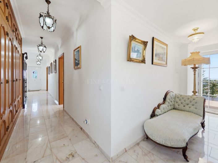 Image No.34-5 Bed Property for sale