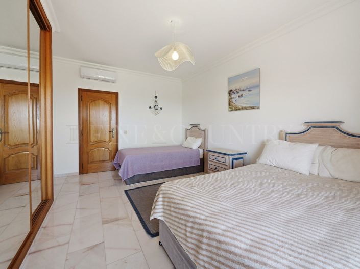 Image No.48-Propriété de 5 chambres à vendre à Caramujeira