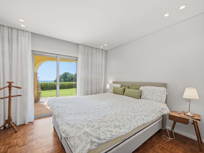 Image No.27-5 Bed Property for sale