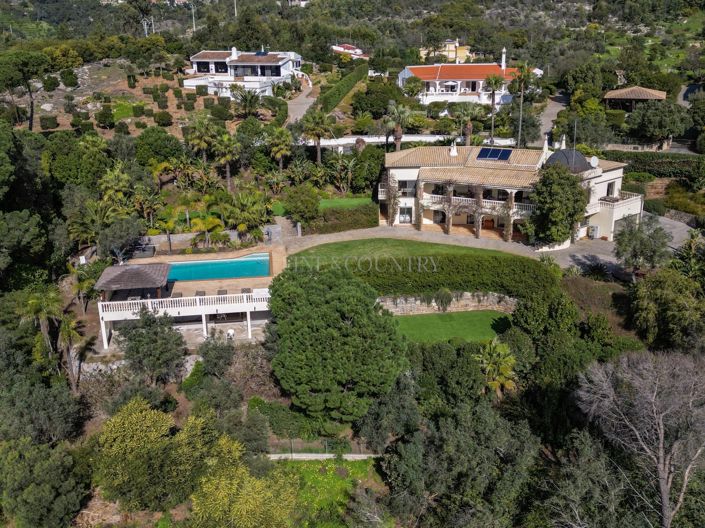 Image No.48-5 Bed Property for sale