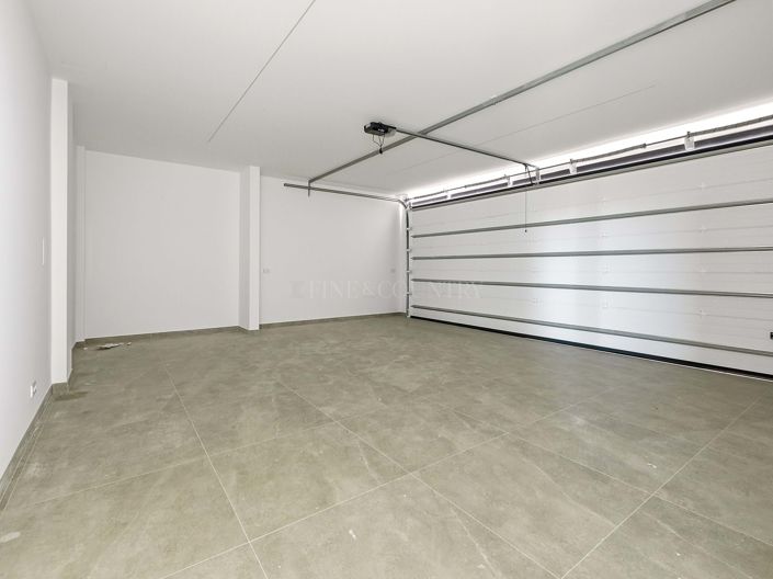 Image No.34-4 Bed Property for sale