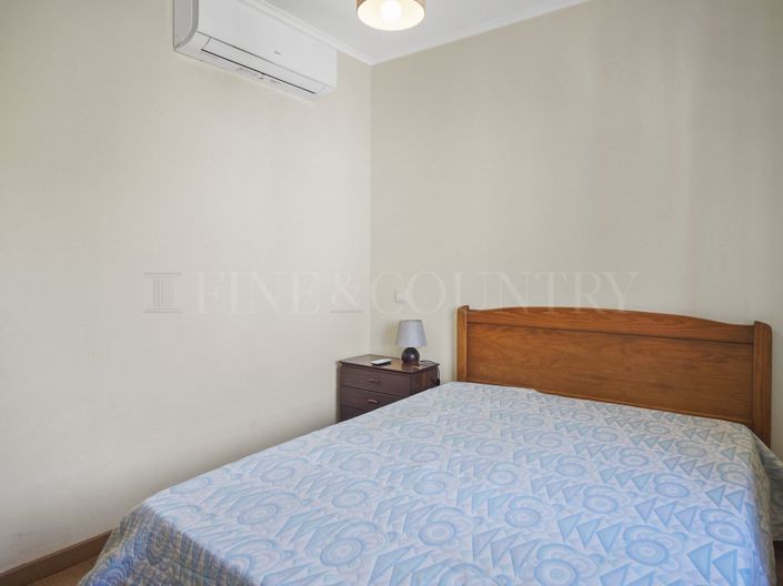 Image No.12-3 Bed Townhouse for sale