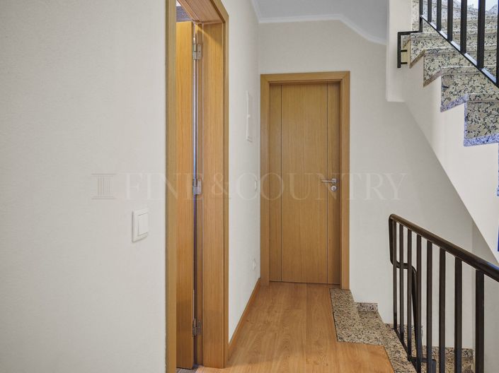 Image No.15-3 Bed Townhouse for sale