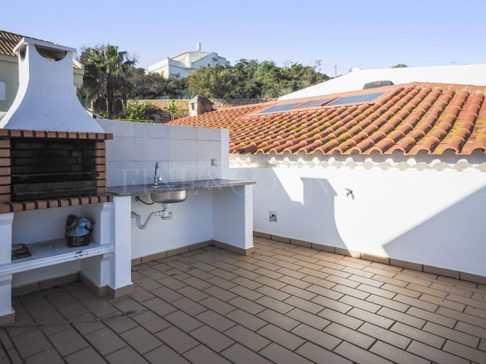 Image No.26-3 Bed Townhouse for sale