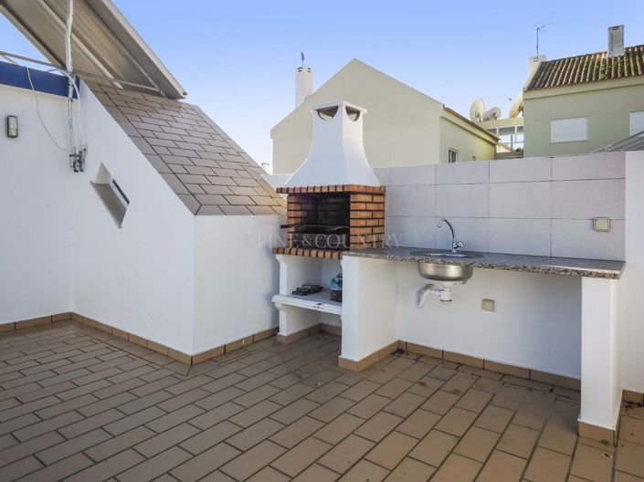 Image No.27-3 Bed Townhouse for sale