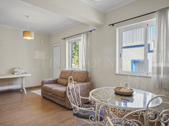 Image No.8-3 Bed Townhouse for sale