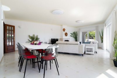 2104-369837-14d4e763c151089fe37f379b2f9be1ace