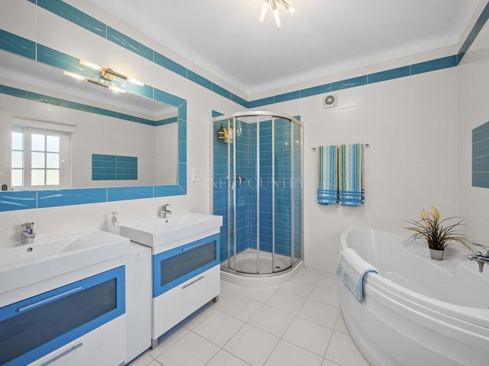 Image No.20-Propriété de 4 chambres à vendre à Carvoeiro