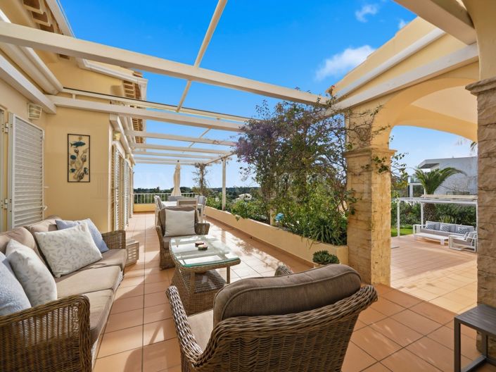 Image No.35-4 Bed Property for sale