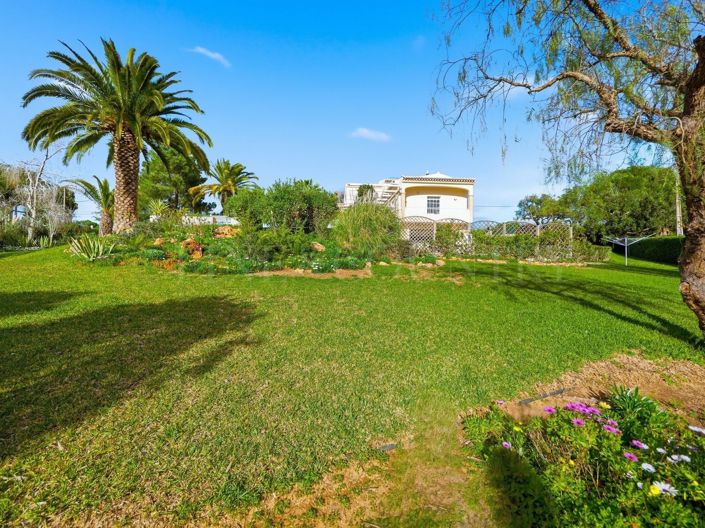 Image No.41-4 Bed Property for sale
