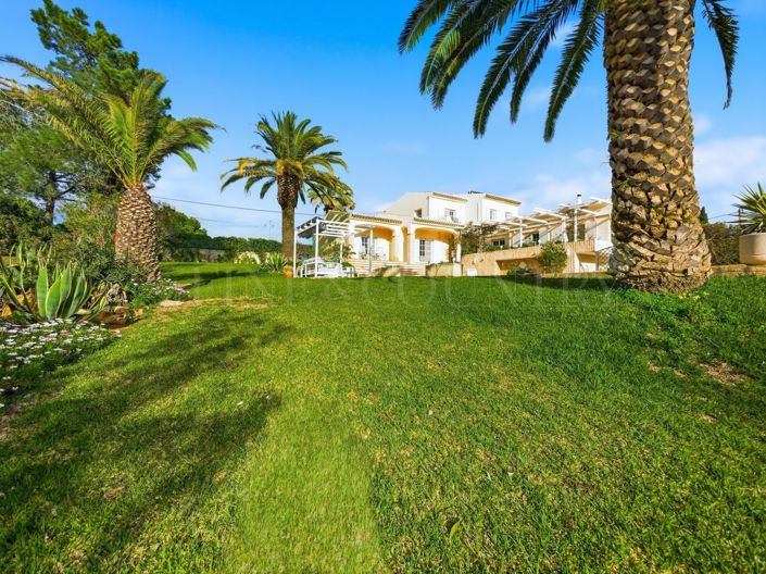 Image No.42-4 Bed Property for sale