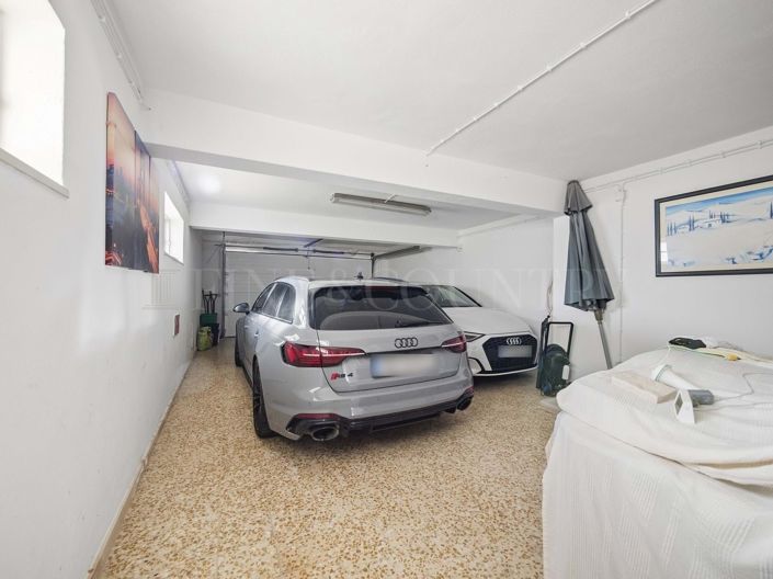 Image No.44-4 Bed Property for sale