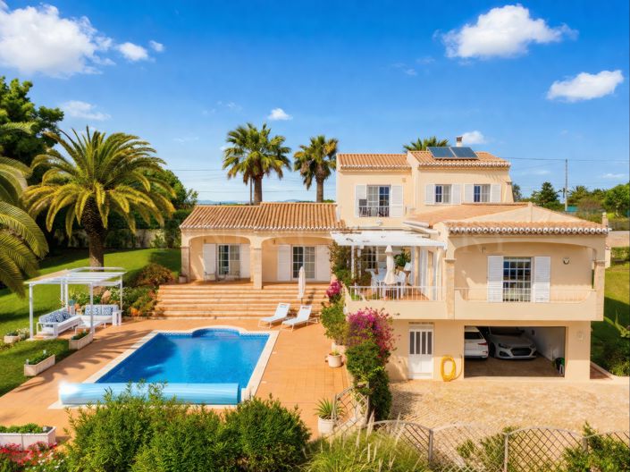 Image No.48-4 Bed Property for sale