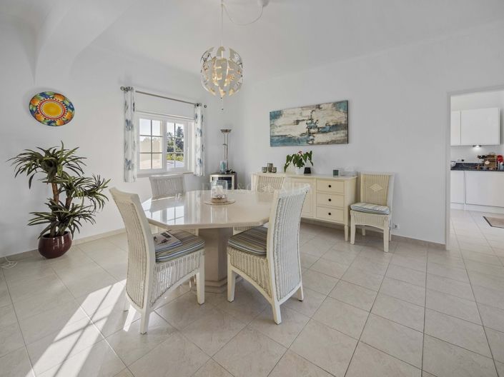 Image No.5-Propriété de 4 chambres à vendre à Carvoeiro