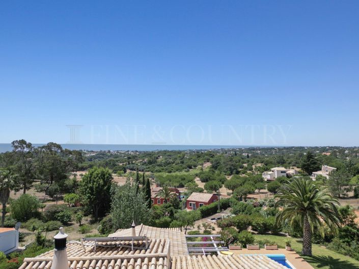 Image No.51-4 Bed Property for sale