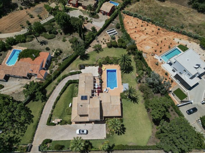 Image No.58-4 Bed Property for sale