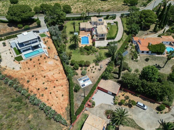 Image No.59-4 Bed Property for sale