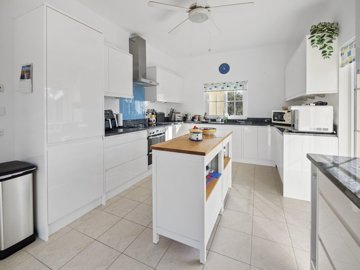 2104-371174-14d4e763c151089fe37f379b2f9be1ace