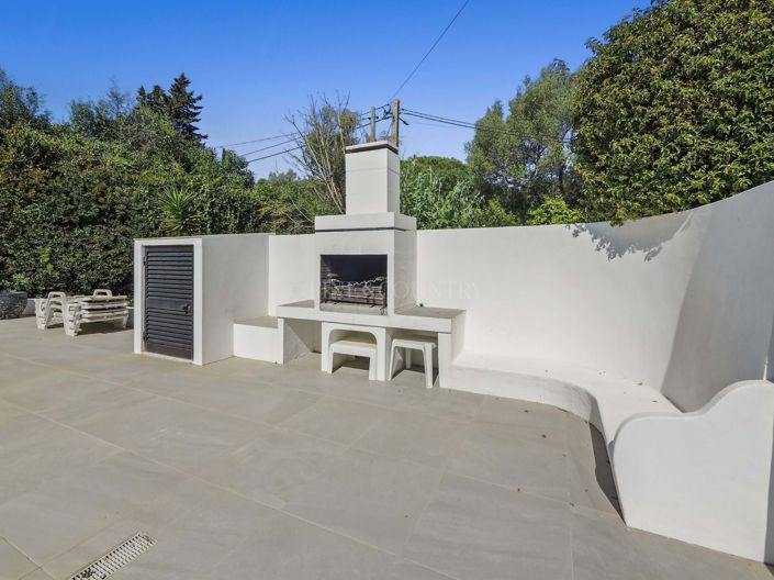 Image No.28-3 Bed Property for sale